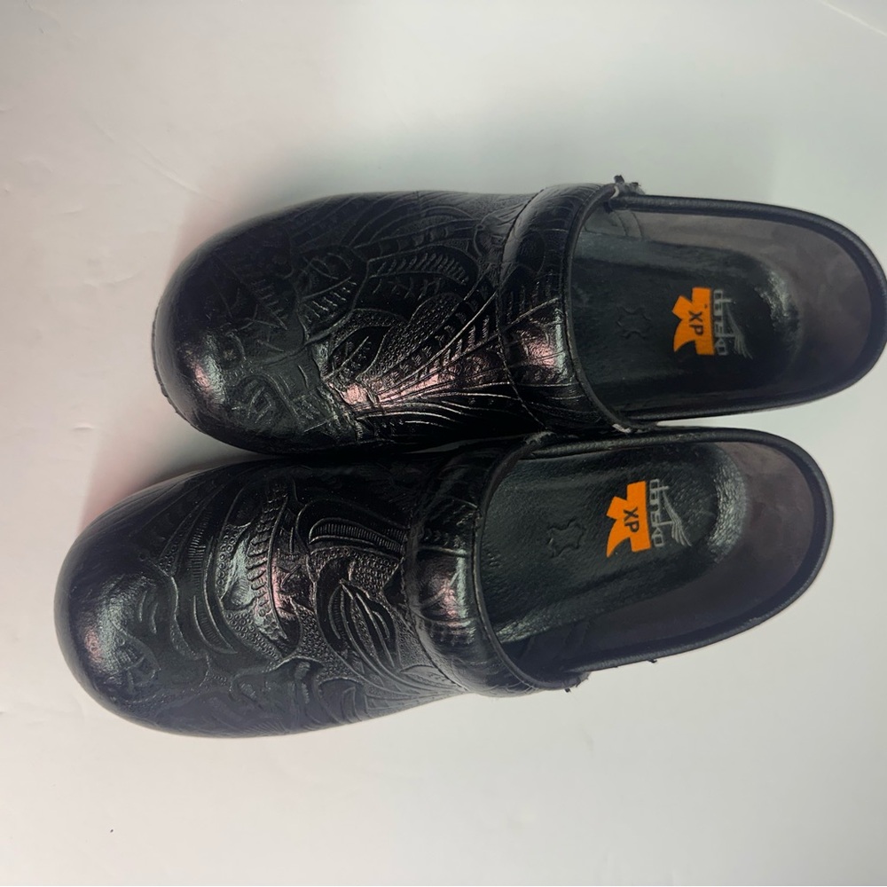 Dansko Black Embossed Women's Mules size 38(7.5-8)